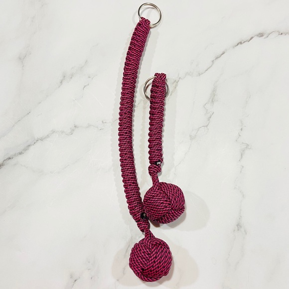 Monkey fist keychains 11” Paracord Handmade Custom - Picture 5 of 6